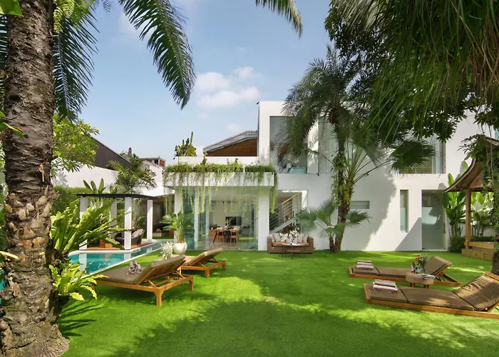 Villa Huge Villa, 7 Bedr Pool Villa, Near & Clubs