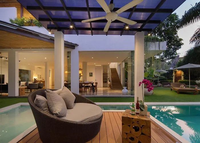 Villa Huge Villa, 7 Bedr Pool Villa, Near & Clubs *
