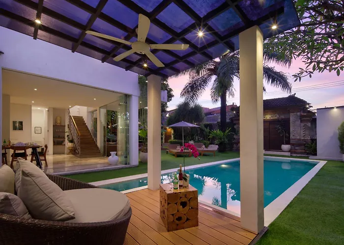 Huge Villa, 7 Bedr Pool Villa, Near & Clubs Villa *
